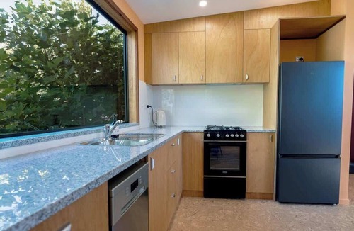 West Launceston House | Hidden Retreat - Off Grid