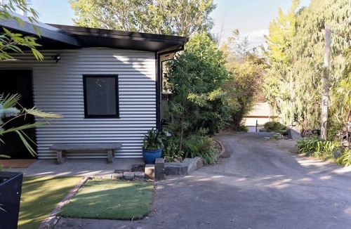 West Launceston House | Hidden Retreat - Off Grid