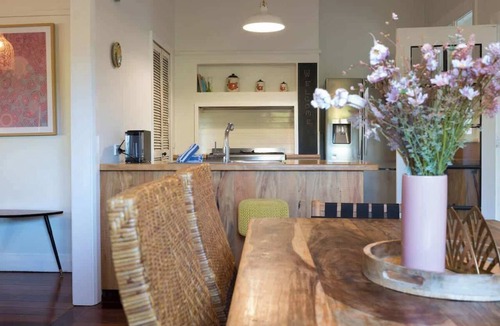 Margaret River House | Higgins Hideaway—Central Cottage with Garden Oasis