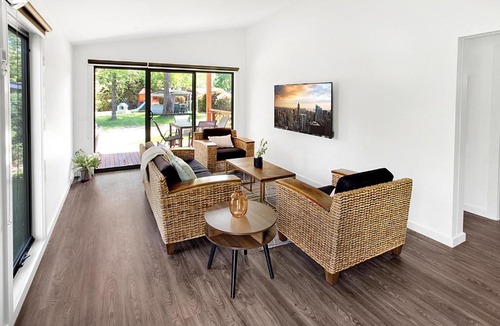 Bright House | Highland Valley Cottage 2
