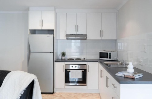 Bolivar Hotel | Highway 1 Holiday & Lifestyle Park