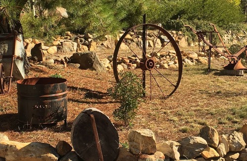 Hill End Cottage | Hill End, rustic, on creek, cosy, open fireplace, Carla's Cottage,