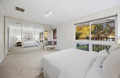 Rostrevor House | Hills Retreat with City Convenience