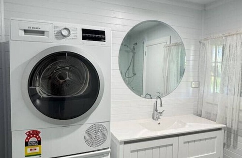 Yass House | Historic charm meets modern amenities in CBD Yass