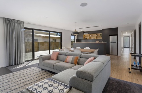 Orford House | " Holiday Home Relax in Style "