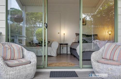 Silverleaves House | Honeysuckle Studio