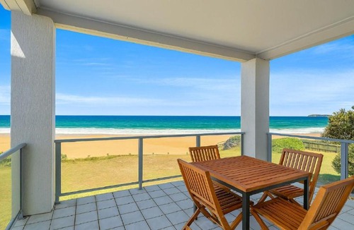 Wamberal House | Horizons