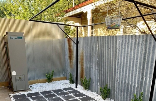 Horsham House | Horsham Villa Central Location