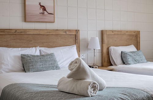 Esperance Hotel | Hospitality Esperance, SureStay Collection by Best Western