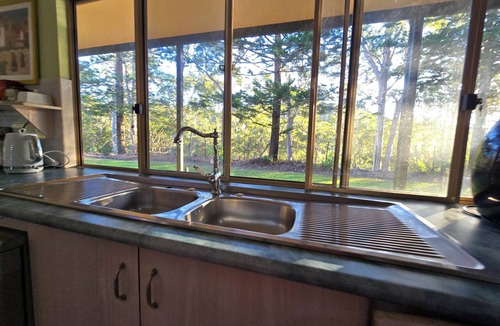 Bonogin House | Hot spa with Ocean Views - fire pit - 2 fully equipped retreats - privacy