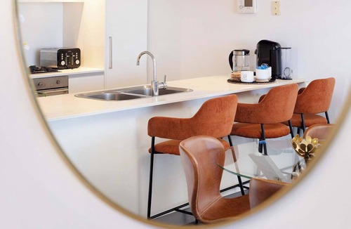 Brisbane Central Business District Apartment | Huge Family Unit|Incredible Views|High Floor|Pool