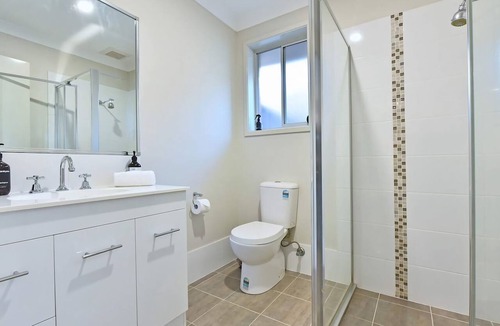 Hunter Valley House | Hunter Hideaway | Spa & Games Room
