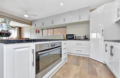 Cessnock House | Hunter Valley Group Retreat | Pool | Sleeps 16