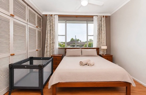 Cessnock Apartment | Hunter Valley Pool & Views, Sleeps 8