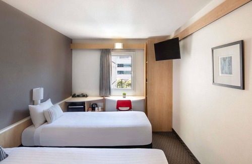 Newcastle West Hotel | ibis Newcastle