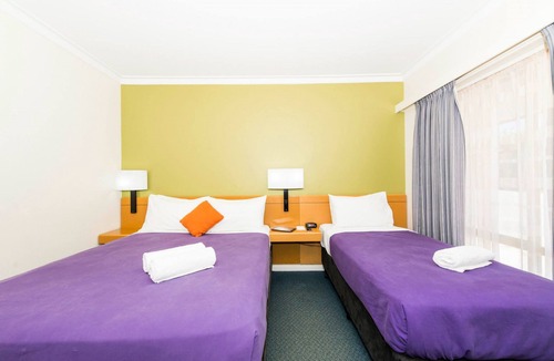 Tarcoola Beach Hotel | ibis Styles Geraldton