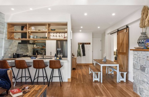 Thredbo Ski Chalet | Ice 3 a stylish ski chalet steps from the slopes