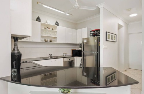 Darwin City Centre Apartment | Ideal CBD Location, Harbour Views, Pool/Gym + BBQ