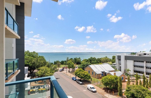 Darwin City Centre Apartment | Ideal CBD Location, Harbour Views, Pool/Gym + BBQ