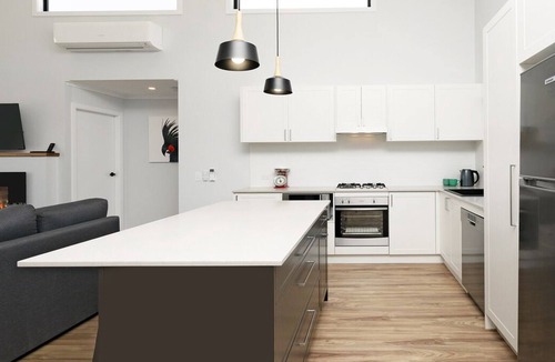 East Jindabyne House | Ideal for both winter and summer adventures in the Snowy Mountains.