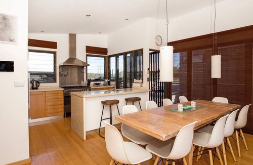 Culburra Beach House | Illaroo - Absolute Beachfront with Spa