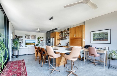 Venus Bay Villa | Impressive, Eco-Friendly Designer Rental with Pool for Bird Watchers and Ocean Enthusiasts in Venus Bay, Australia