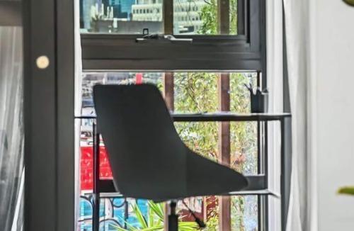 South Melbourne Apartment | Inner City 4 Level Luxury Townhouse+Lift. 3BR 3BTH