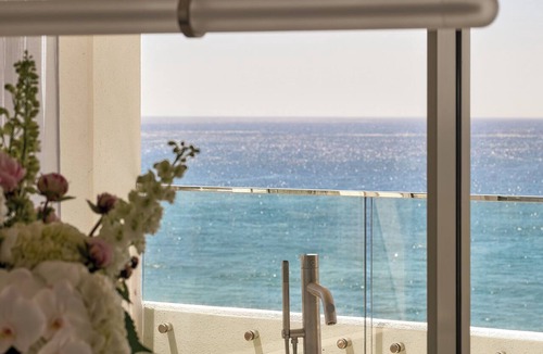 Coogee Hotel | InterContinental Sydney Coogee Beach by IHG