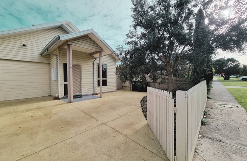 Queenscliff House | INTO FREEDOM