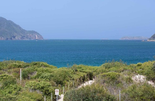 Nelson Bay Apartment | Intrepid, 10/3 Intrepid Close - water views over Shoal Bay Beach