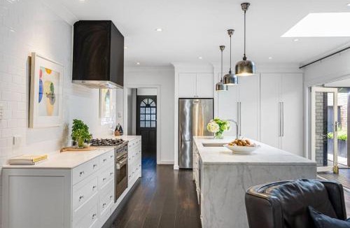 Norwood Villa | Iris at Norwood - Luxe Indoor-Outdoor Living near CBD