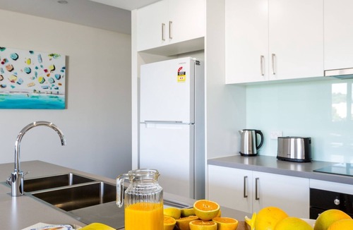 Huskisson Apartment | Ishtar Apartment 5 by Book Jervis Bay - Water Views