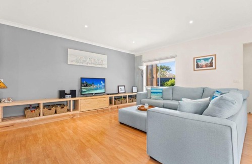 Sunderland Bay House | Island Gem