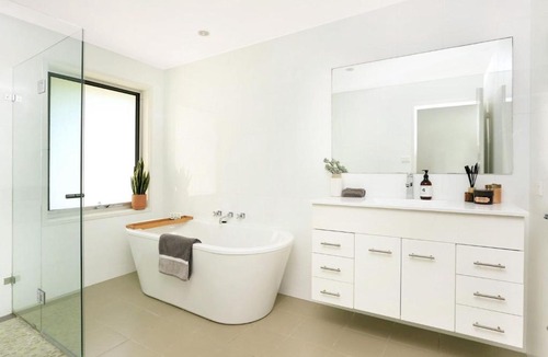 Kiama Downs House | Isthmus on North Kiama Drive