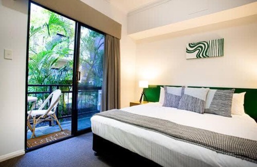 Northbridge Apartment | James Street Apt - Near to RAC Arena