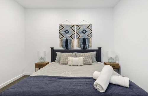 Lorne Apartment | Joy Apartment 1