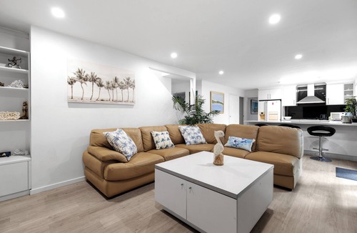 Rye House | Jurassic Park - Stay 3 Pay 2 Special - For stays up until 1st September 2026