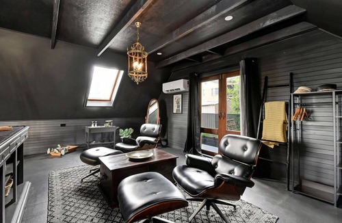 Coal Point House | just listed Coal Point Loft with Views