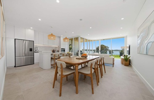 Batemans Bay Apartment | Kailani 202: Uninterrupted Bay & Marina Views