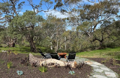 Flaxman Valley Villa | Kaiser Ridge - eco stay