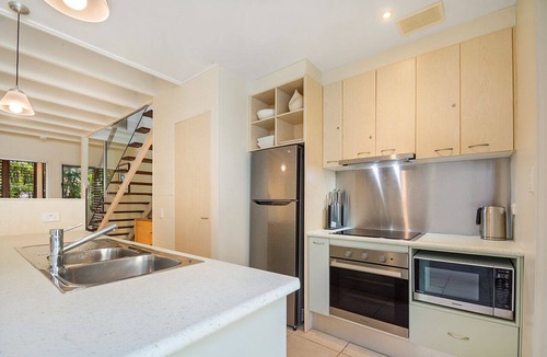 Noosa Heads House | Kareela Court 2 Kareela Avenue 14