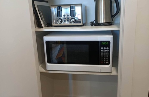 Canadian House | Kaytoo - Comfortable 3 Bedroom townhouse