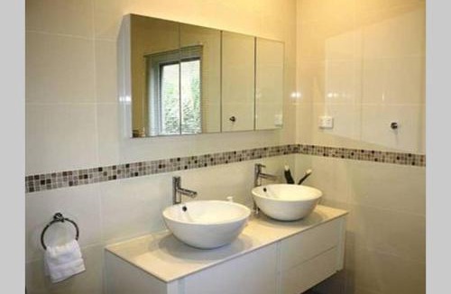Kyneton House | Kenmaur Cottage