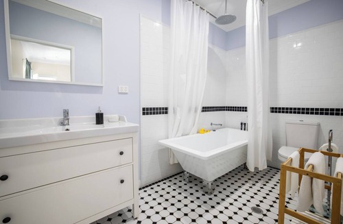 Queenton Apartment | Kernow Charters Towers