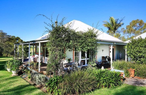 Jaspers Brush House | Kiah @ Jaspers Brush - Charming Country Escape