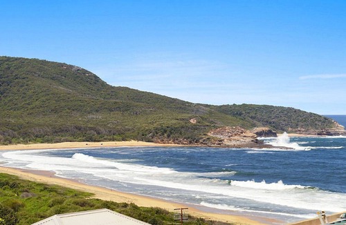 Killcare House | Killcare Beach View by HolidayCo.