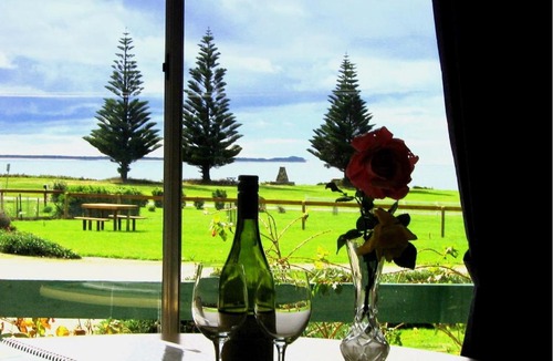Naracoopa House | King Island Accommodation Cottages