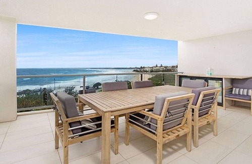 Kings Beach Apartment | Kings Edge Unit 10 Kings Beach QLD
