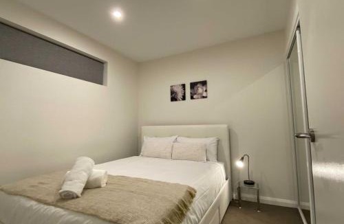 Kingston Apartment | Kingston Foreshore Contemporary Apartment - Hosted by Canstay