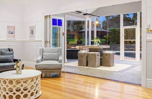 Frankston South House | Kirinaran Manor | Pool & Games Room